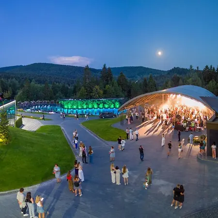Apartel Skhidnytsya Hotell 5*