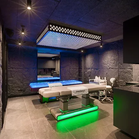 Apartel Skhidnytsya Hotell