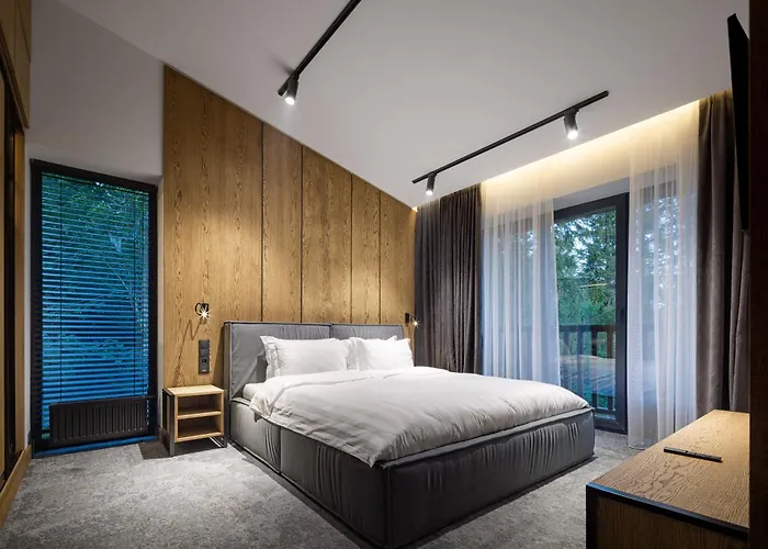 Apartel Skhidnytsya Hotel 5*
